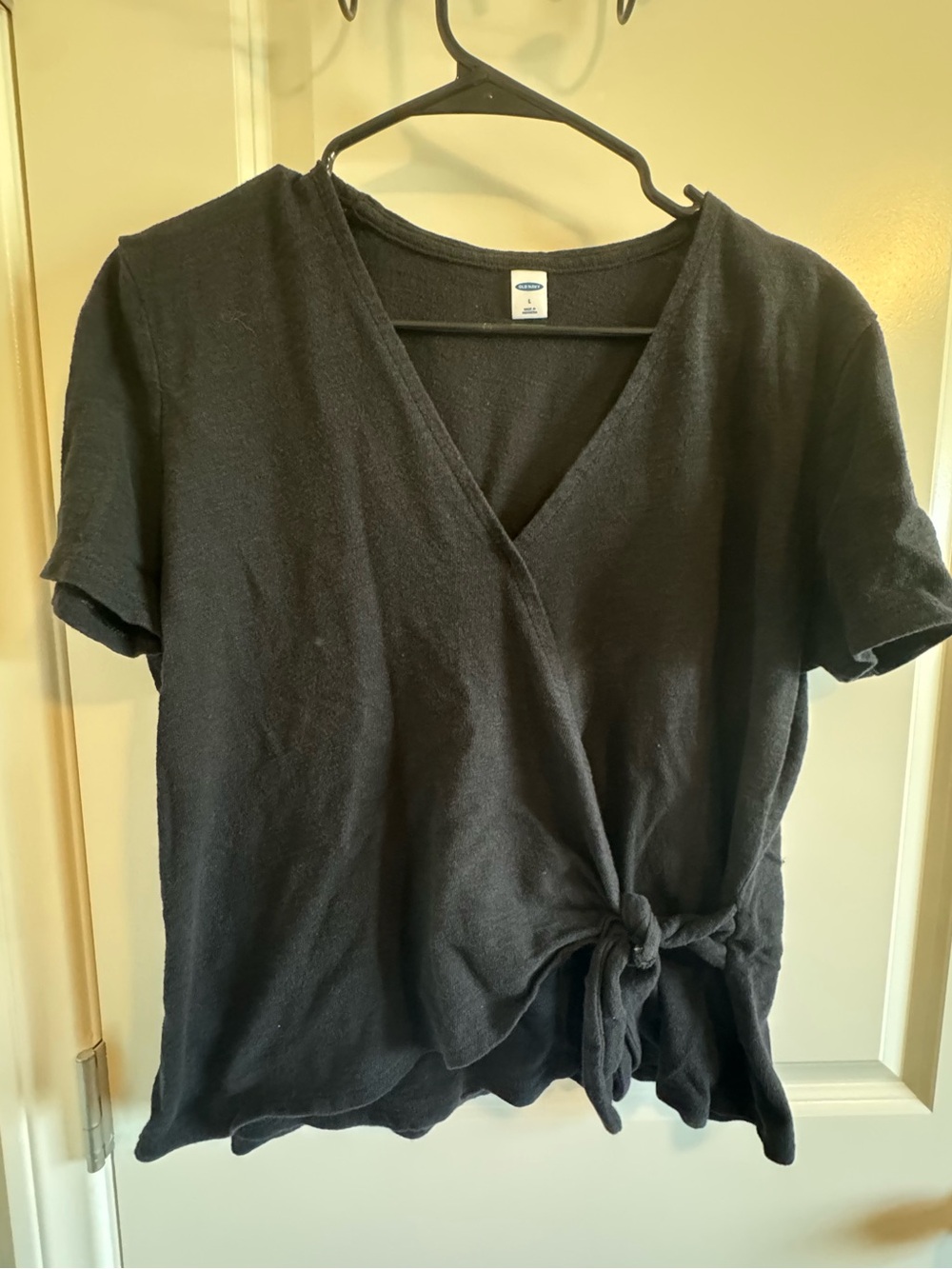 Old Navy Black Wrap Tie V-Neck Short Sleeve Top